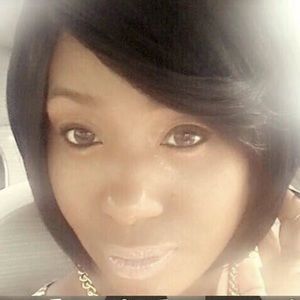 Meet your Posher, Nakea